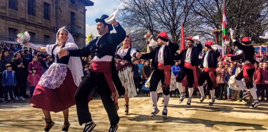 Sant Martí de Torrelles, Esbart Dansaire